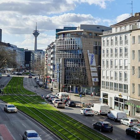 Graf-Adolflux Apartamento Düsseldorf Exterior foto