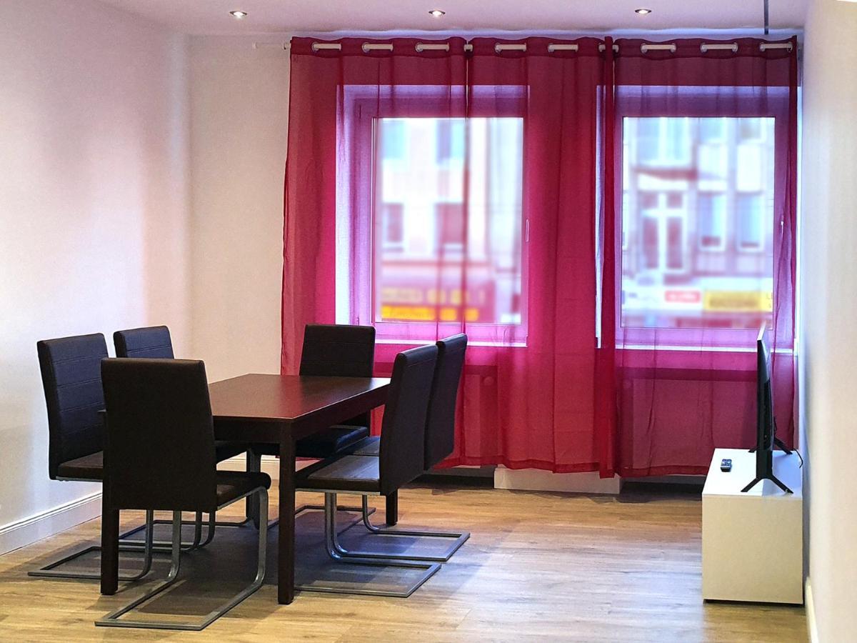 Graf-Adolflux Apartamento Düsseldorf Exterior foto