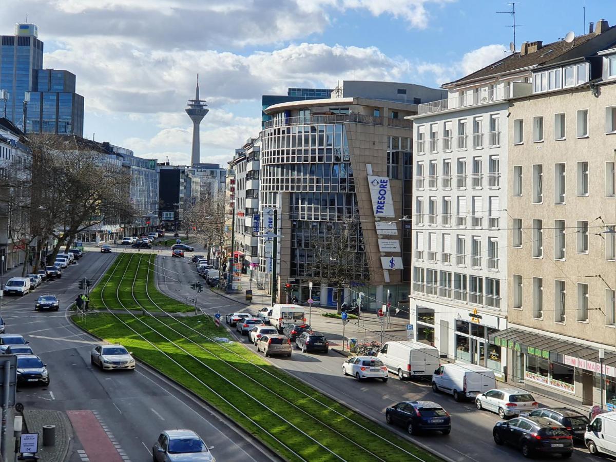Graf-Adolflux Apartamento Düsseldorf Exterior foto