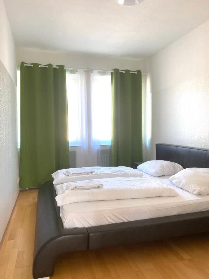 Graf-Adolflux Apartamento Düsseldorf Exterior foto
