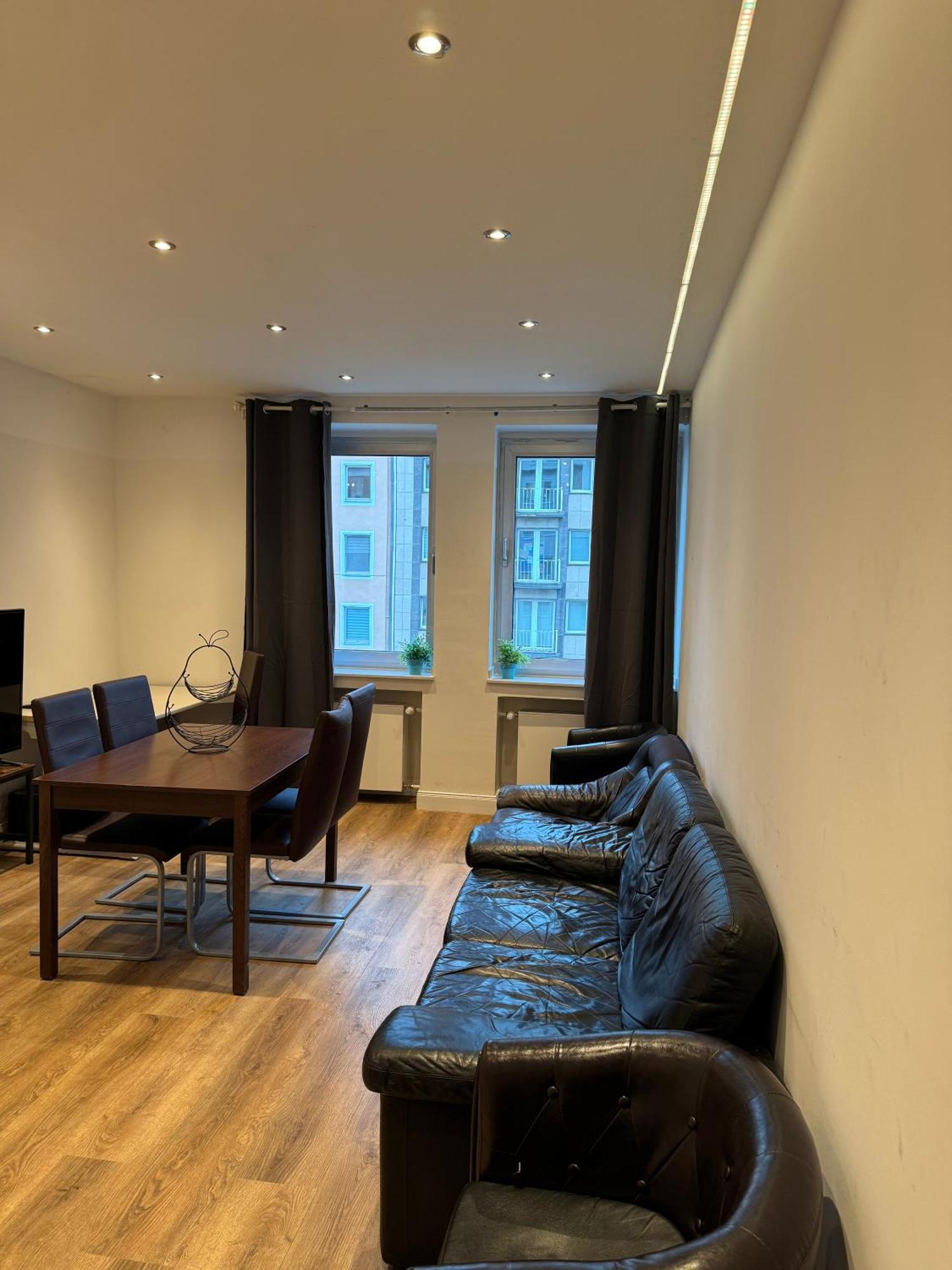 Graf-Adolflux Apartamento Düsseldorf Exterior foto
