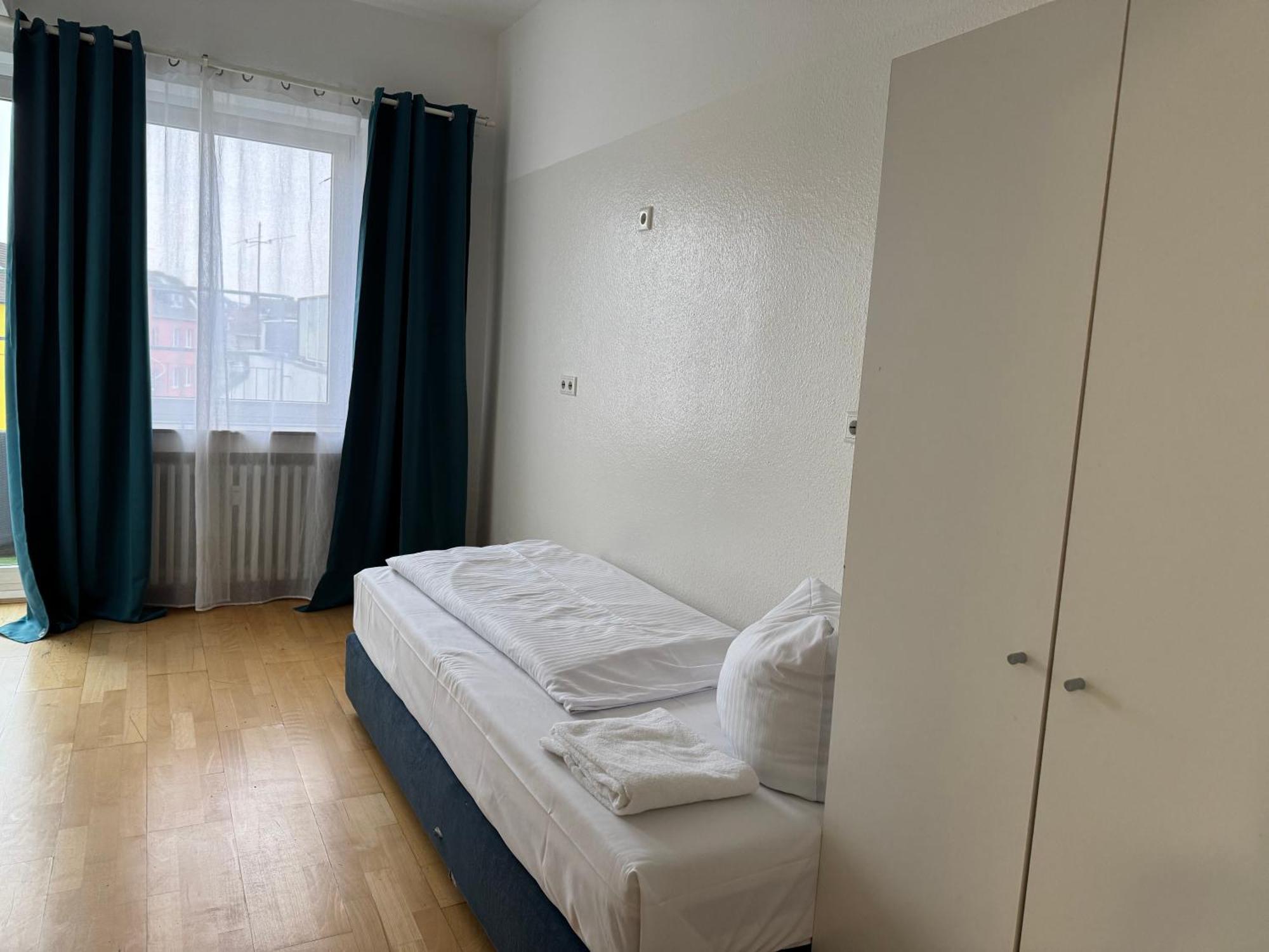 Graf-Adolflux Apartamento Düsseldorf Exterior foto