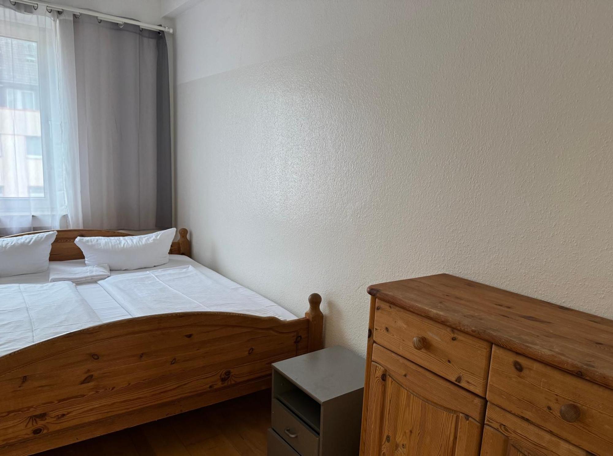 Graf-Adolflux Apartamento Düsseldorf Exterior foto